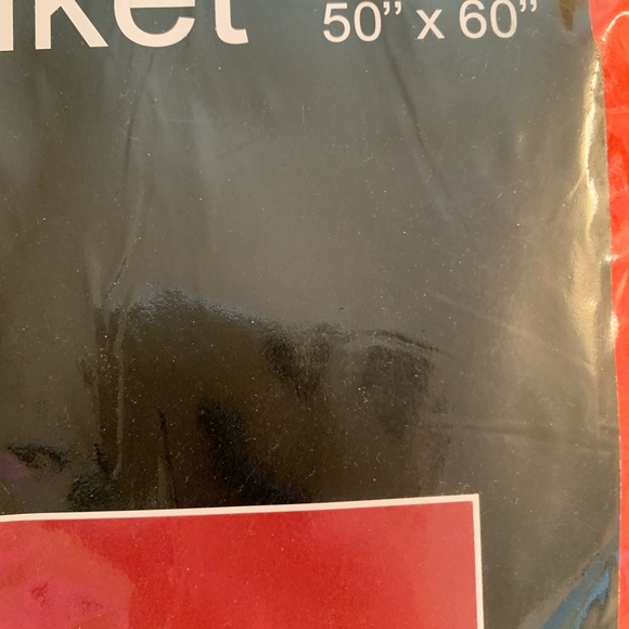 Brand new polyester Armenia Blanket 50” X 60” - Picture 4 of 5